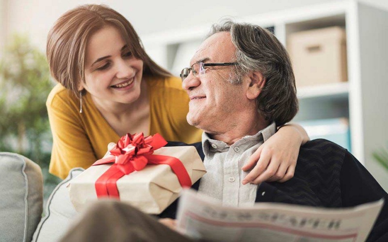 Choose the Right Gift Item for Your Grandfather on Veteran’s Day